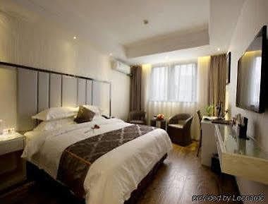 Super 8 Hotel Fuzhou Cai Yin Chang מראה חיצוני תמונה